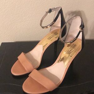 MK heels worn once perfect condition